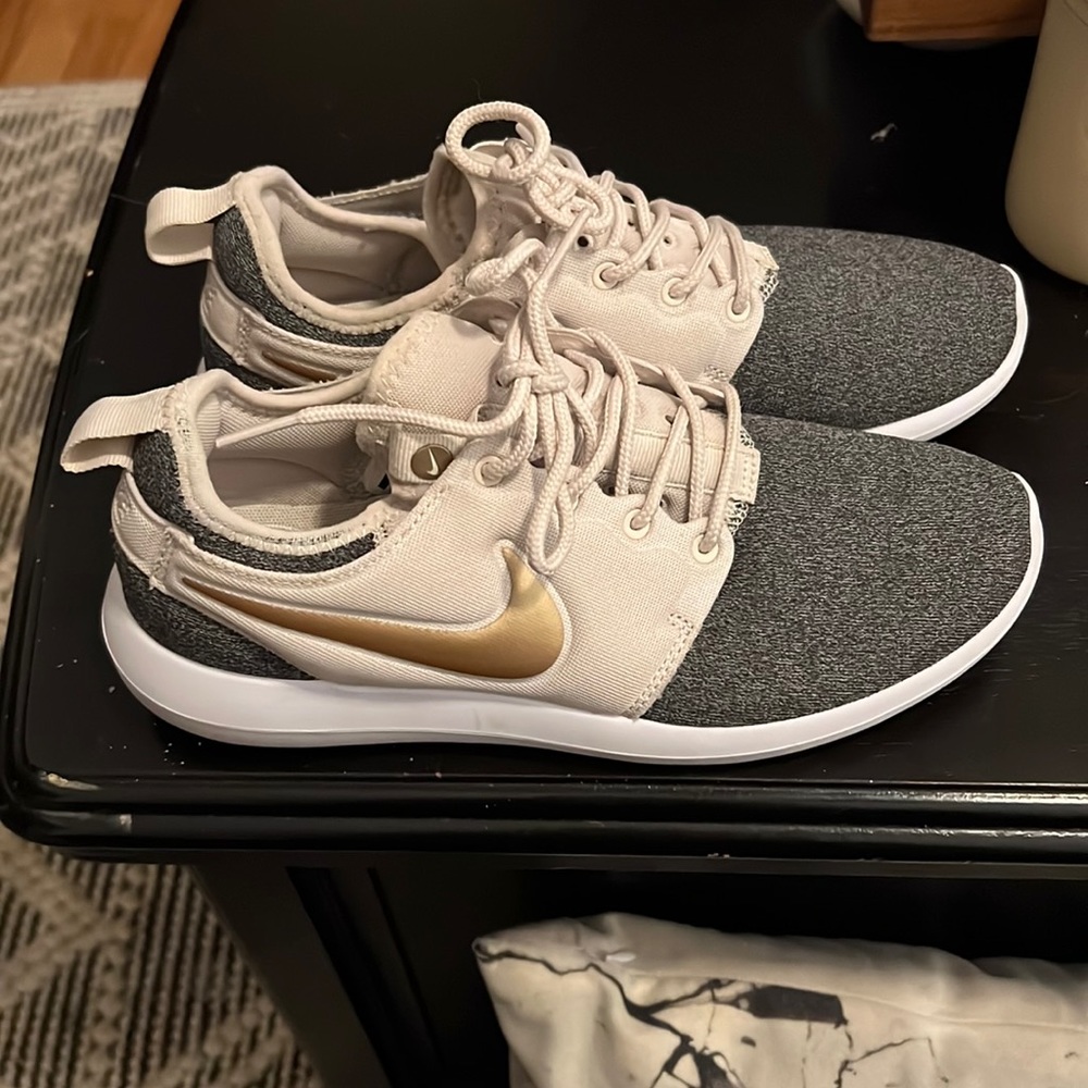 Nike shoes